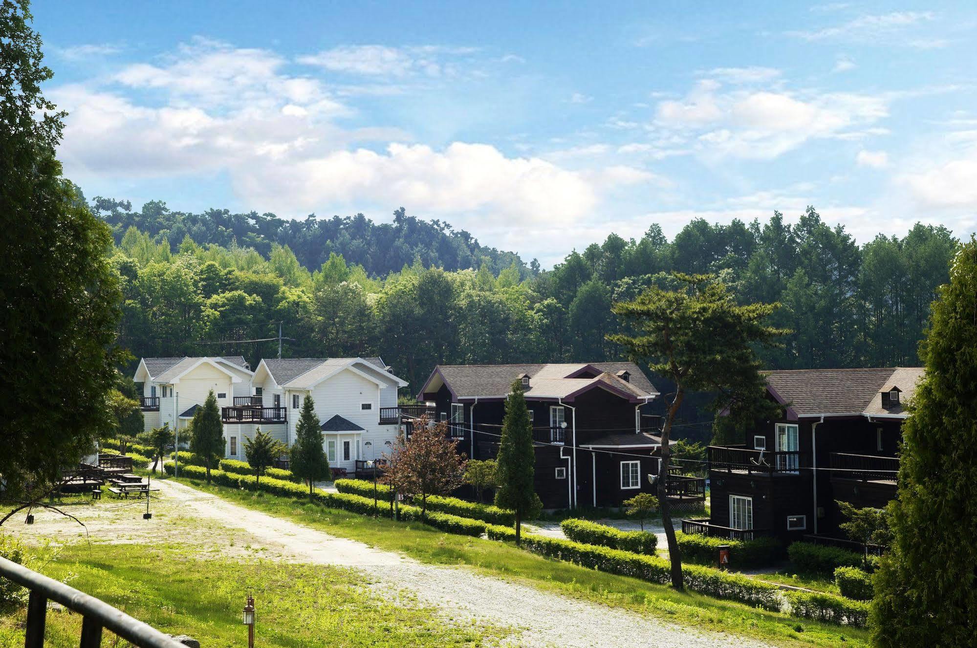 Resort Feliz Pyeongchang Bagian luar foto